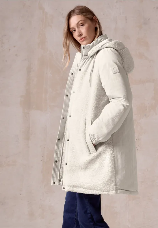 Lange Materialmix-Jacke