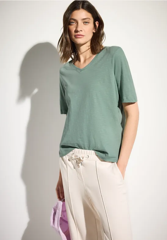 Basic V-Neck T-Shirt