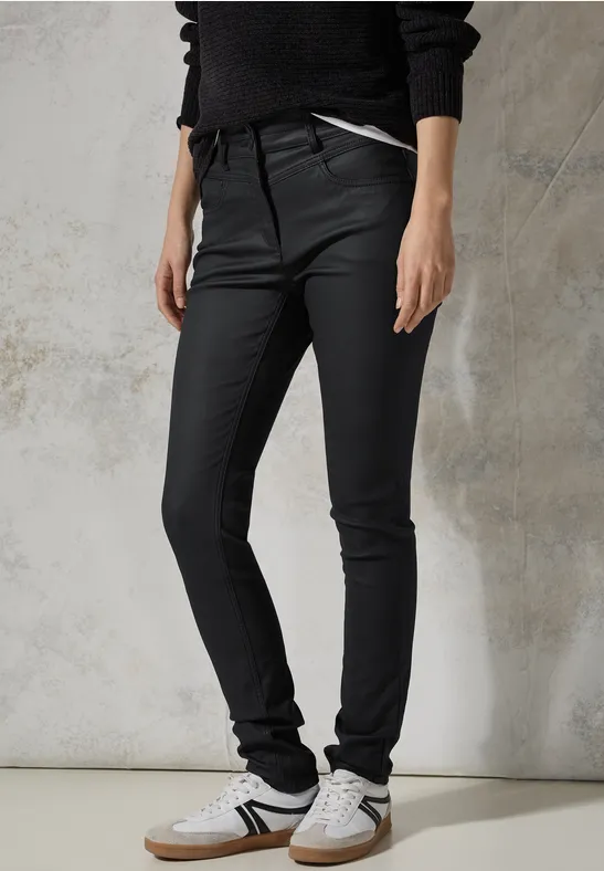 Beschichtete Hose