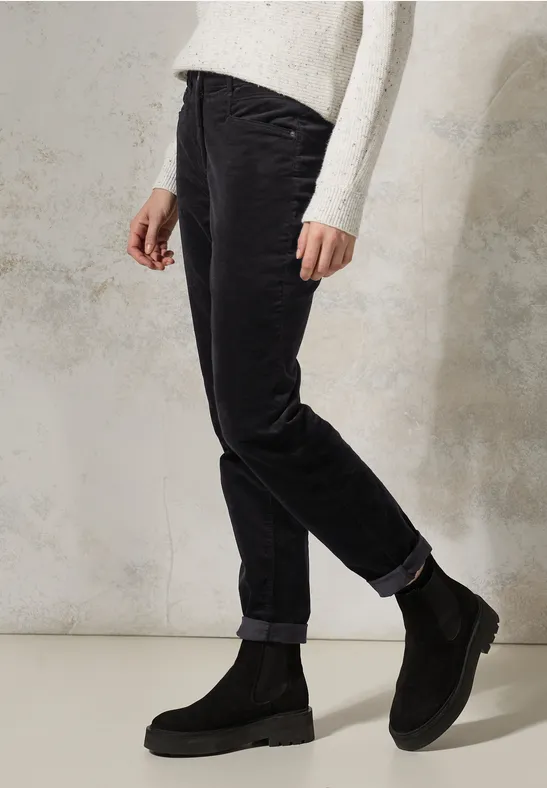 Hose im Velvet-Look