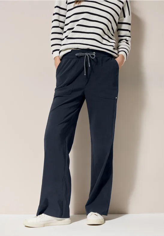 Wide Leg Hose