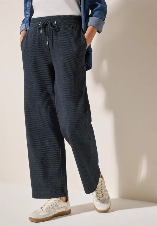 Wide Leg Hose mit Struktur